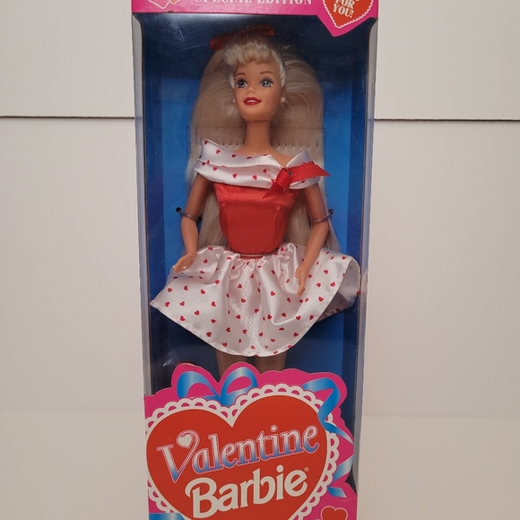 1995 Special Edition Valentine Barbie #15172 - Picture 1 of 6